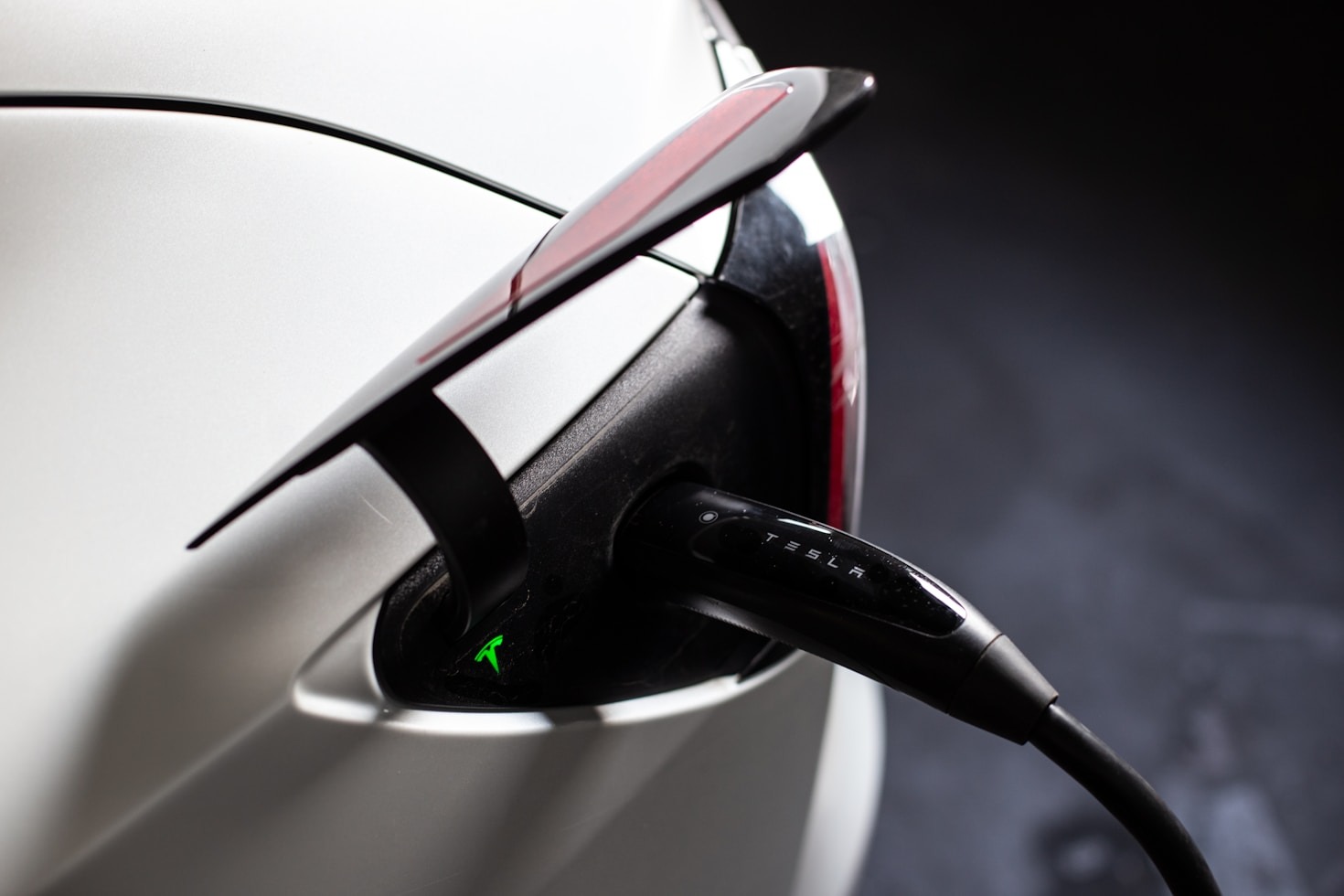 Understanding the Importance of EV Battery Recycling